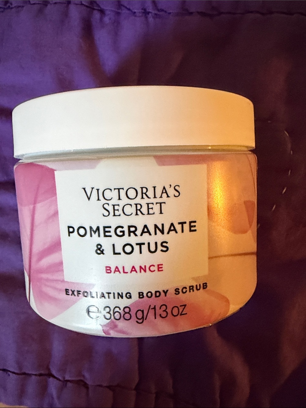 Victoria's Secret Pomegranate & Lotus Exfoliating Body Scrub - Pink and White